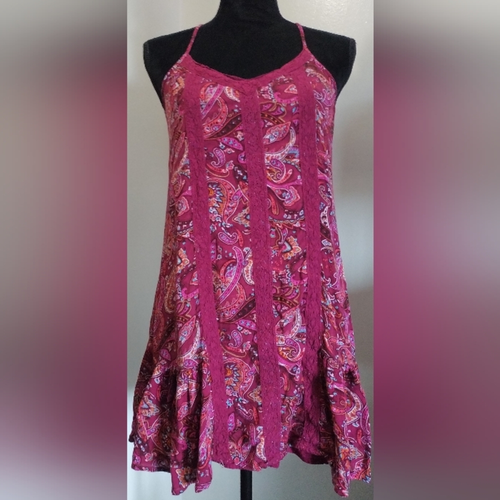 Hollister Magenta Paisley Dress With Lace Detail And Adjustable Straps Size S
